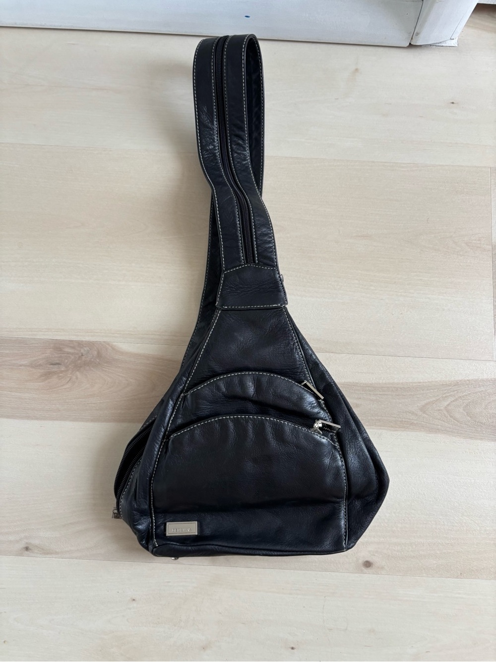 Perlina Black Leather Sling Crossbody Bag  Backpack with Contrast Stitching